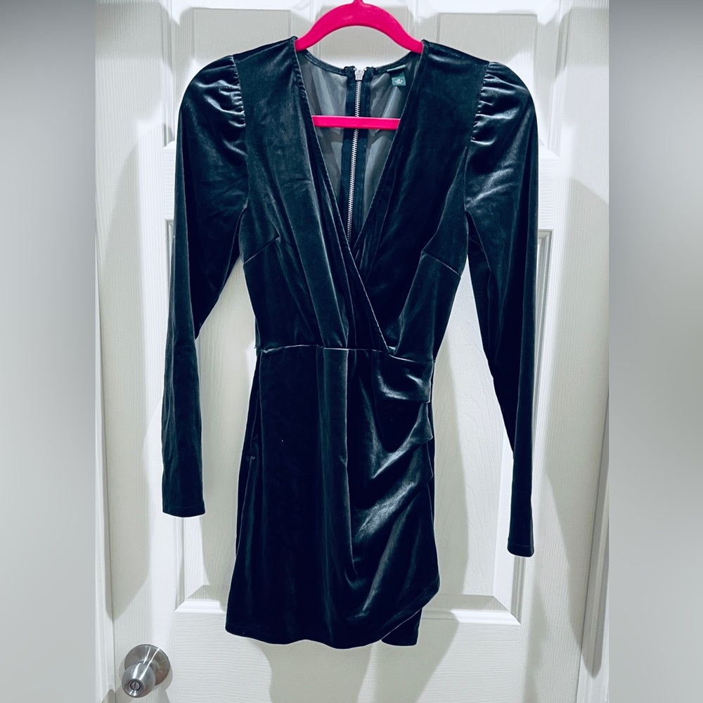 Wild Fable Green Velvet Dress size xs